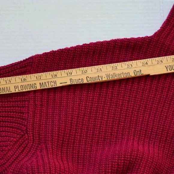 American  Eagle Knit Pullover - Picture 6 of 8